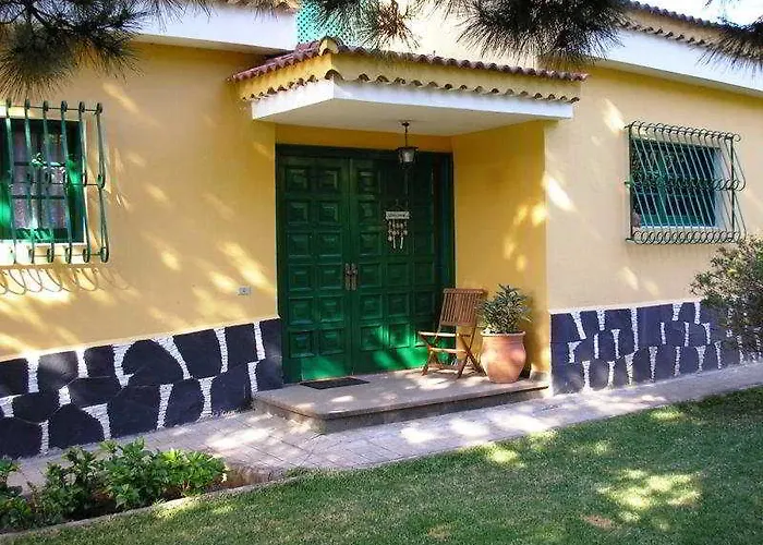 Casa La Higuera فندق *
